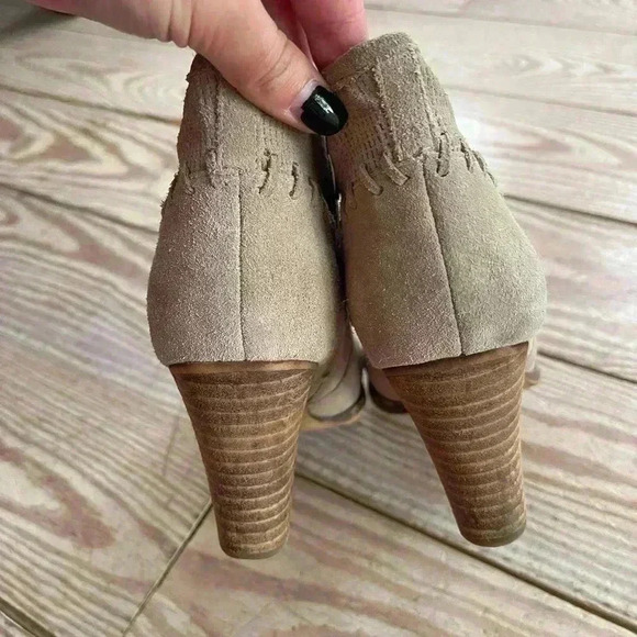 Marc Fisher Women's Cadis Ankle Booties size 7.5 - Picture 3 of 5